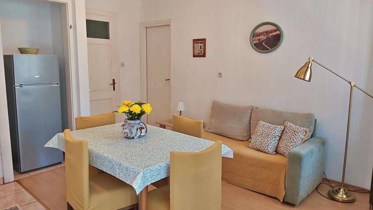 Apartment Mandic Omiš Eksteriør billede