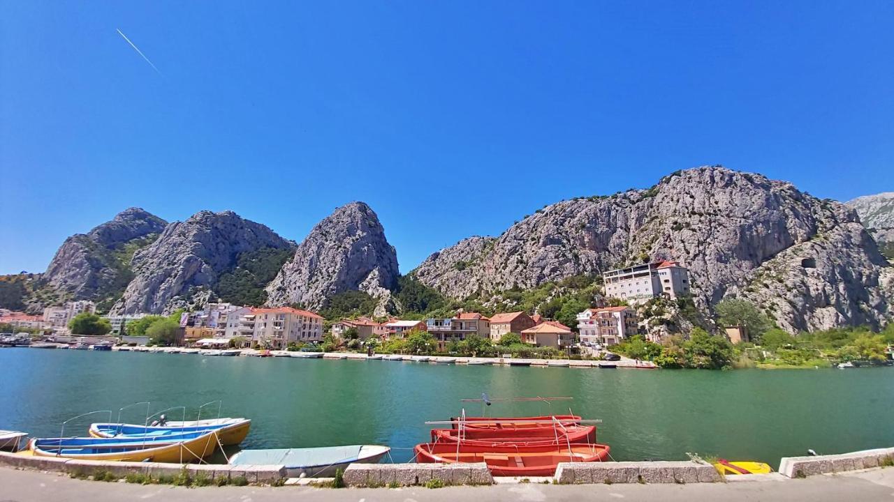 Apartment Mandic Omiš Eksteriør billede