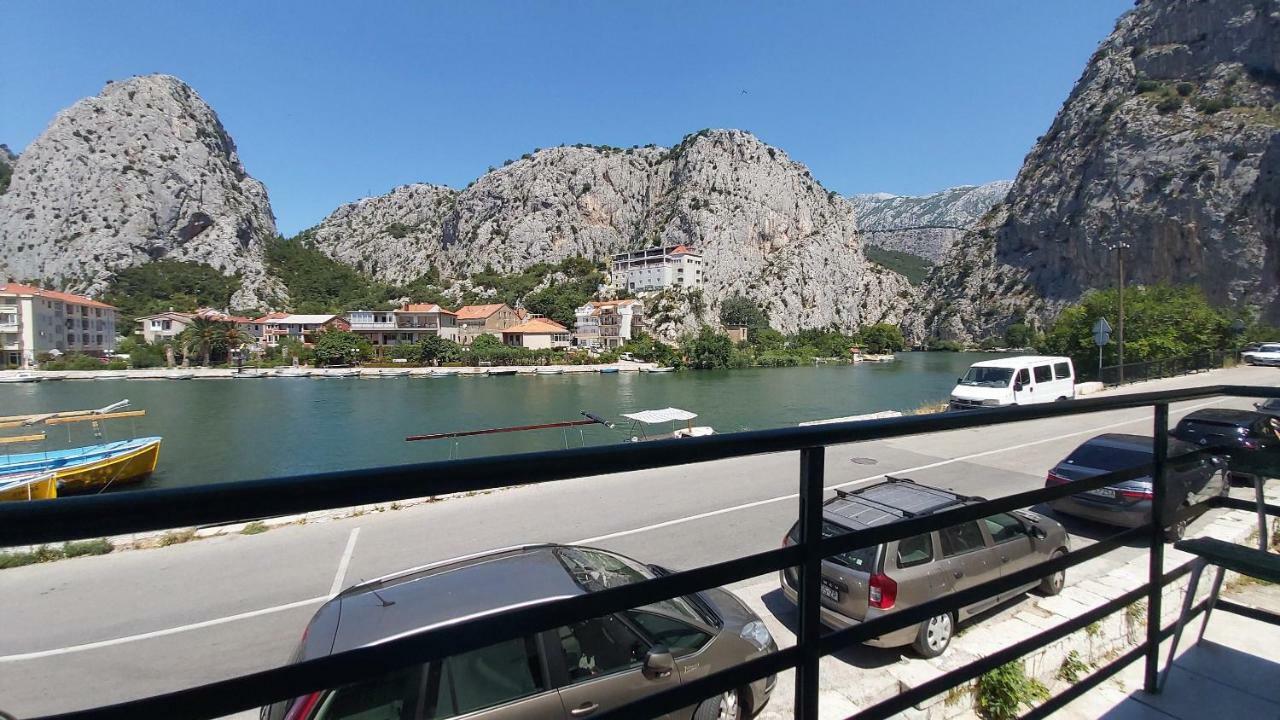 Apartment Mandic Omiš Eksteriør billede
