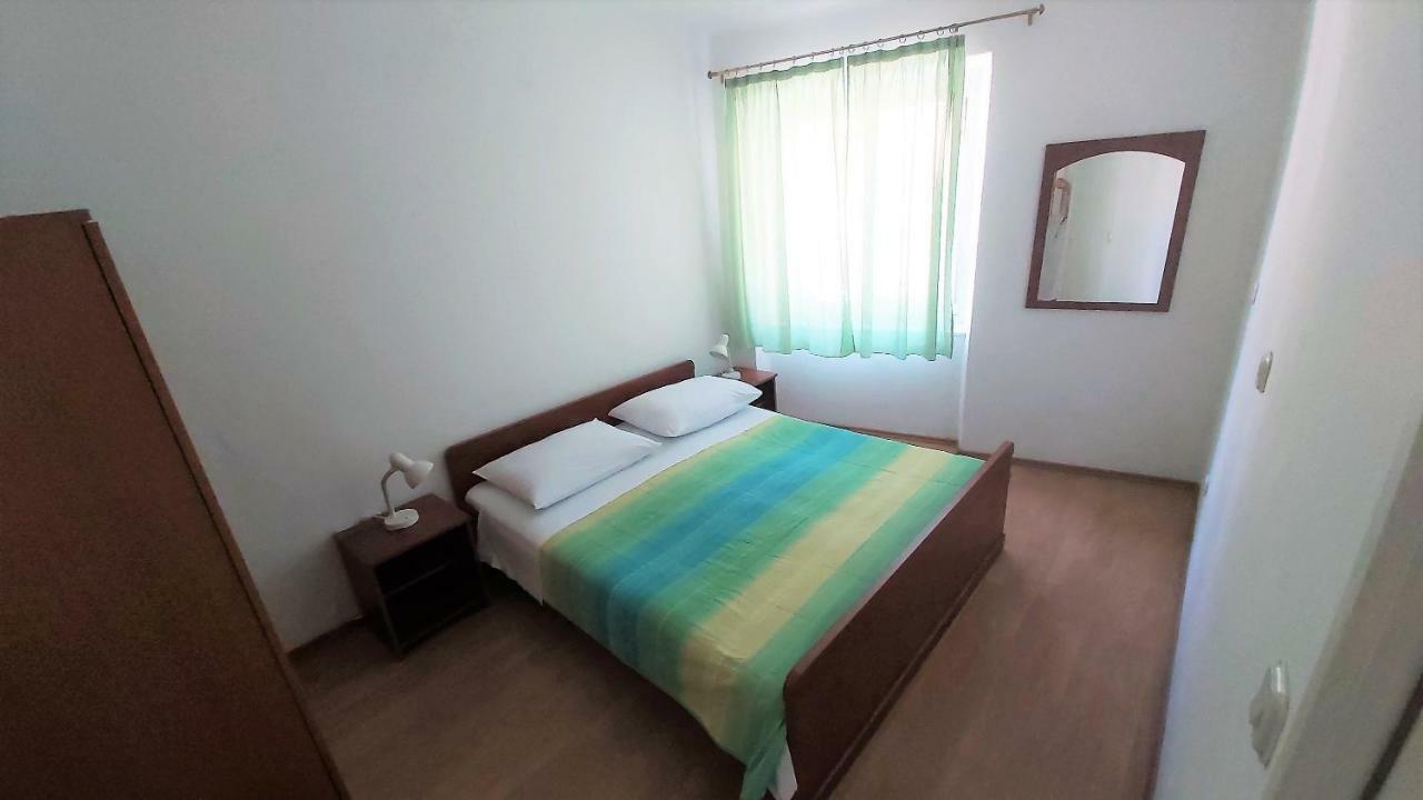 Apartment Mandic Omiš Eksteriør billede