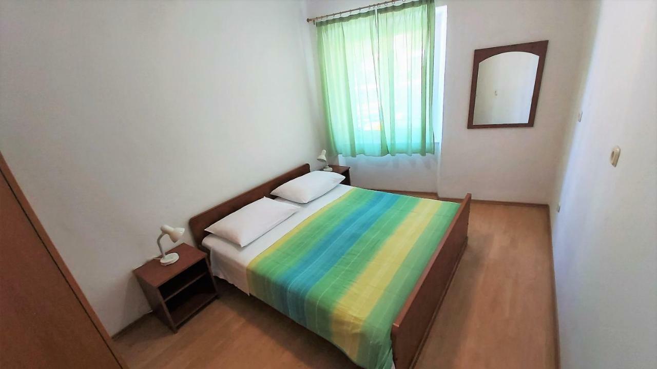 Apartment Mandic Omiš Eksteriør billede